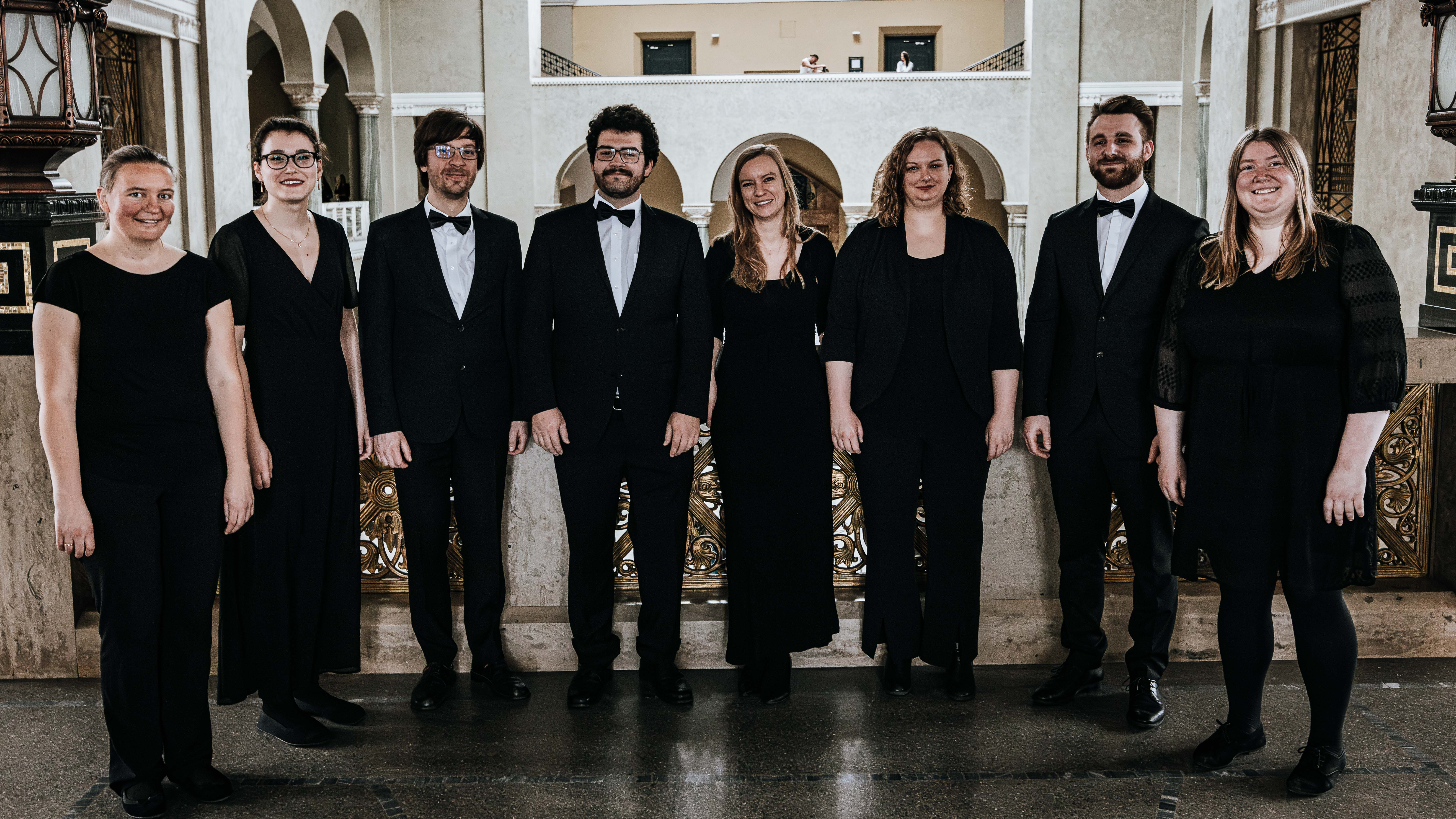 Auf dem Foto oben von links oben nach rechts unten: Florian Ruhs (ehem.), Julia Strasser, Florian Lindner, Felix Rößler, Bonifaz Baumann, Anna-Lena Klenk, Julia Konrad, Theresa Stübinger (ehem.), Julia Fleig (ehem.)